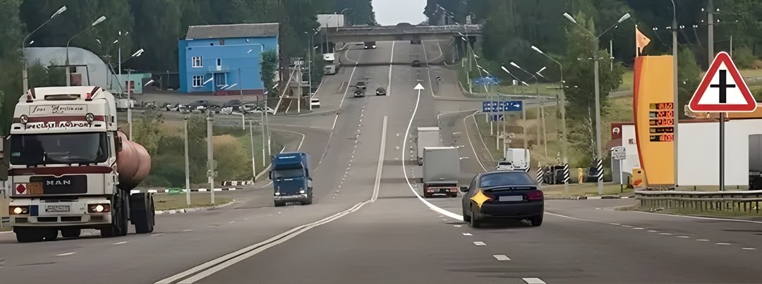 Можно ли водителю легкового автомобиля выполнить опережение грузовых автомобилей вне населенного пункта по так…