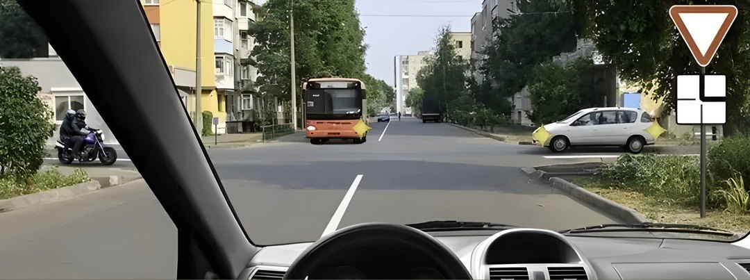 При движении прямо Вы обязаны уступить дорогу:
