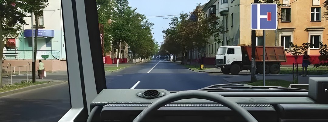 Можно ли Вам повернуть направо на этом перекрёстке?