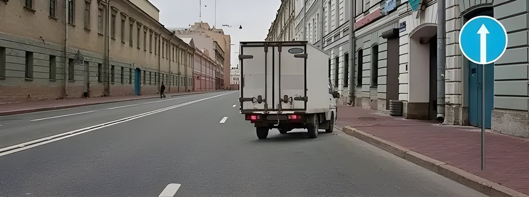 Какую ошибку совершает водитель, въезжающий во двор?