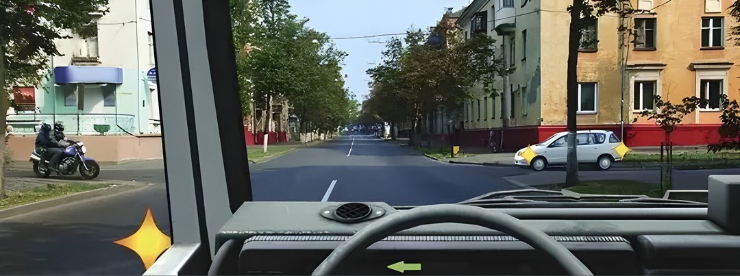 Кому Вы обязаны уступить дорогу при повороте налево?