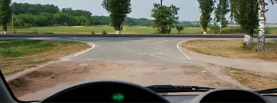 Выезжая с грунтовой дороги на перекрёсток, Вы попадаете: