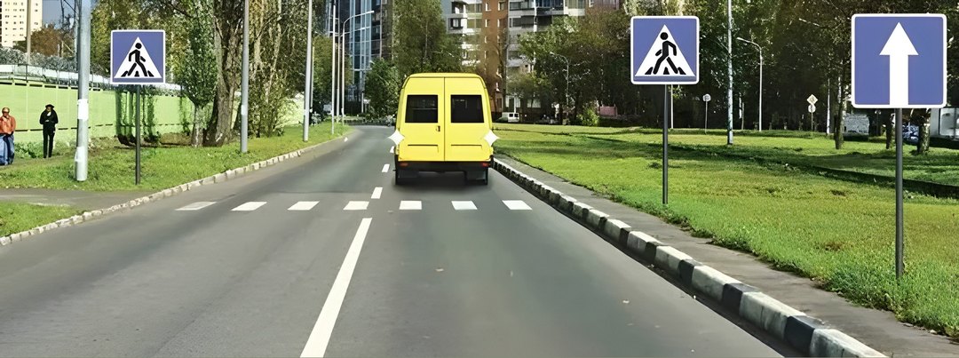 Разрешено ли водителю движение задним ходом при отсутствии других участников движения?